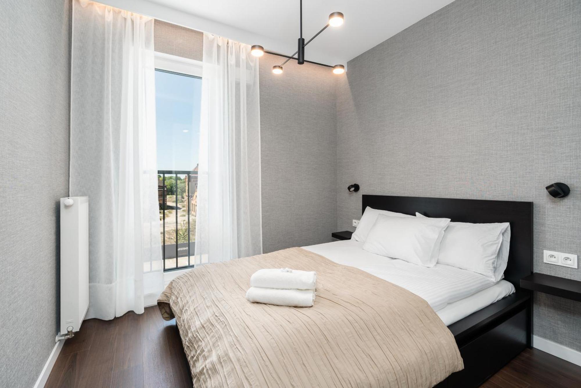 Stylish & Comfy Garbary Apartments With Parking By Noclegi Renters Poznań Extérieur photo