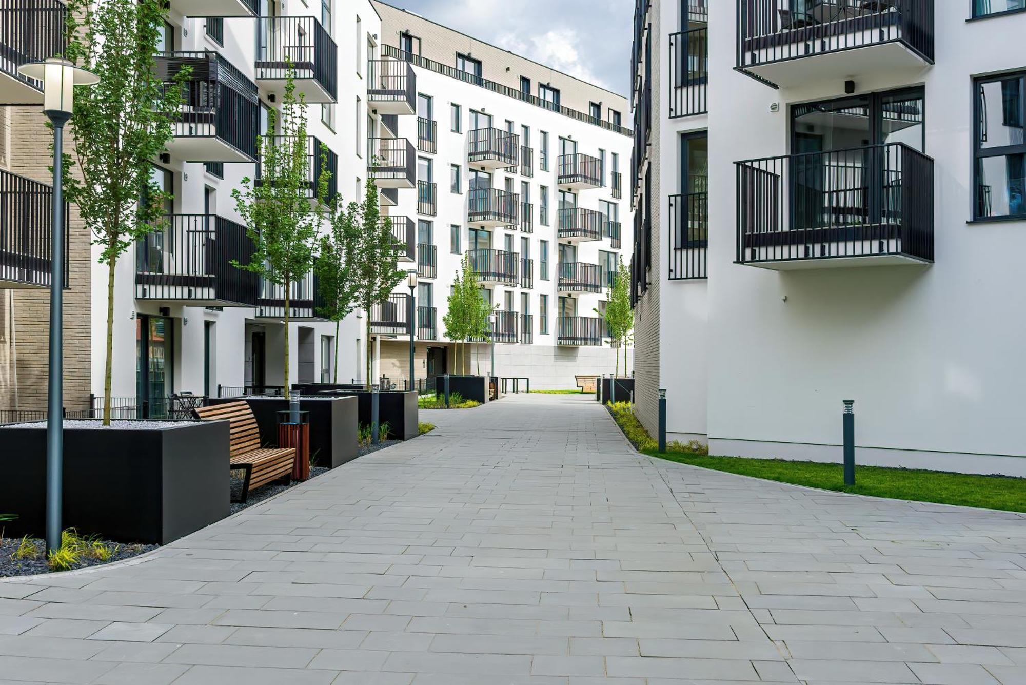 Stylish & Comfy Garbary Apartments With Parking By Noclegi Renters Poznań Extérieur photo
