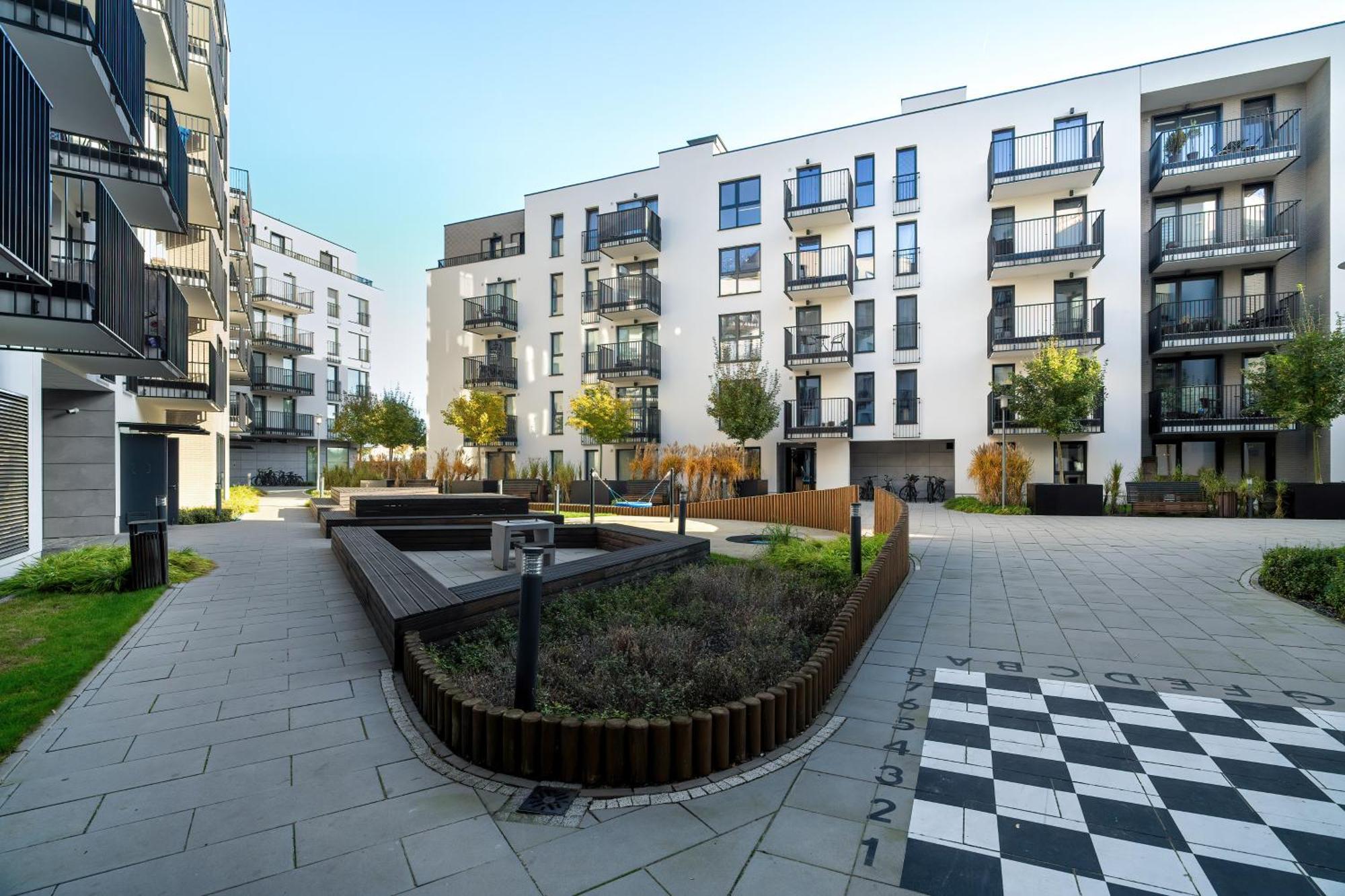 Stylish & Comfy Garbary Apartments With Parking By Noclegi Renters Poznań Extérieur photo