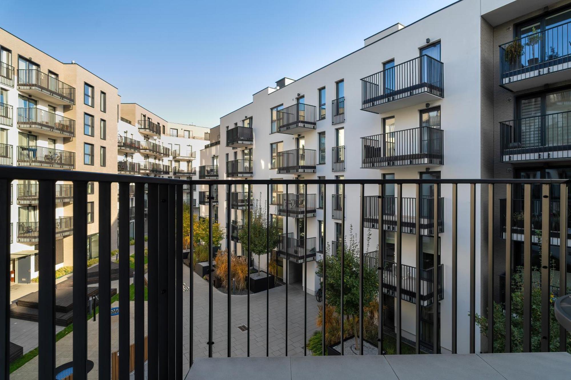 Stylish & Comfy Garbary Apartments With Parking By Noclegi Renters Poznań Extérieur photo